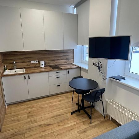 Airport Apartment 32 Self Check-In Free Parking 维尔纽斯 外观 照片